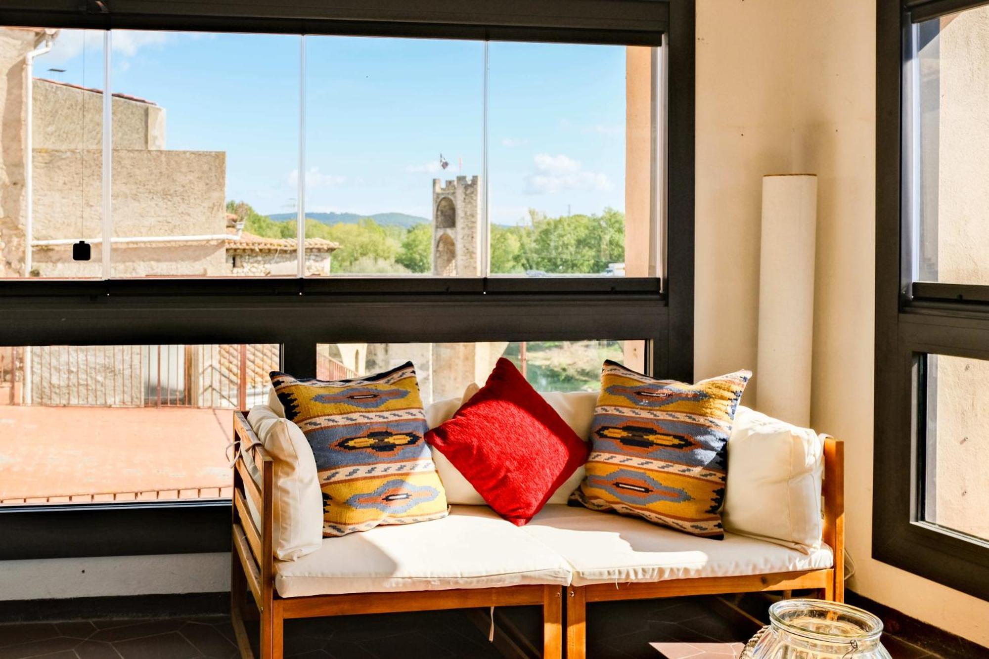 10 Del Pont Alojamiento Con Vistas Panoramicas Besalú Екстериор снимка