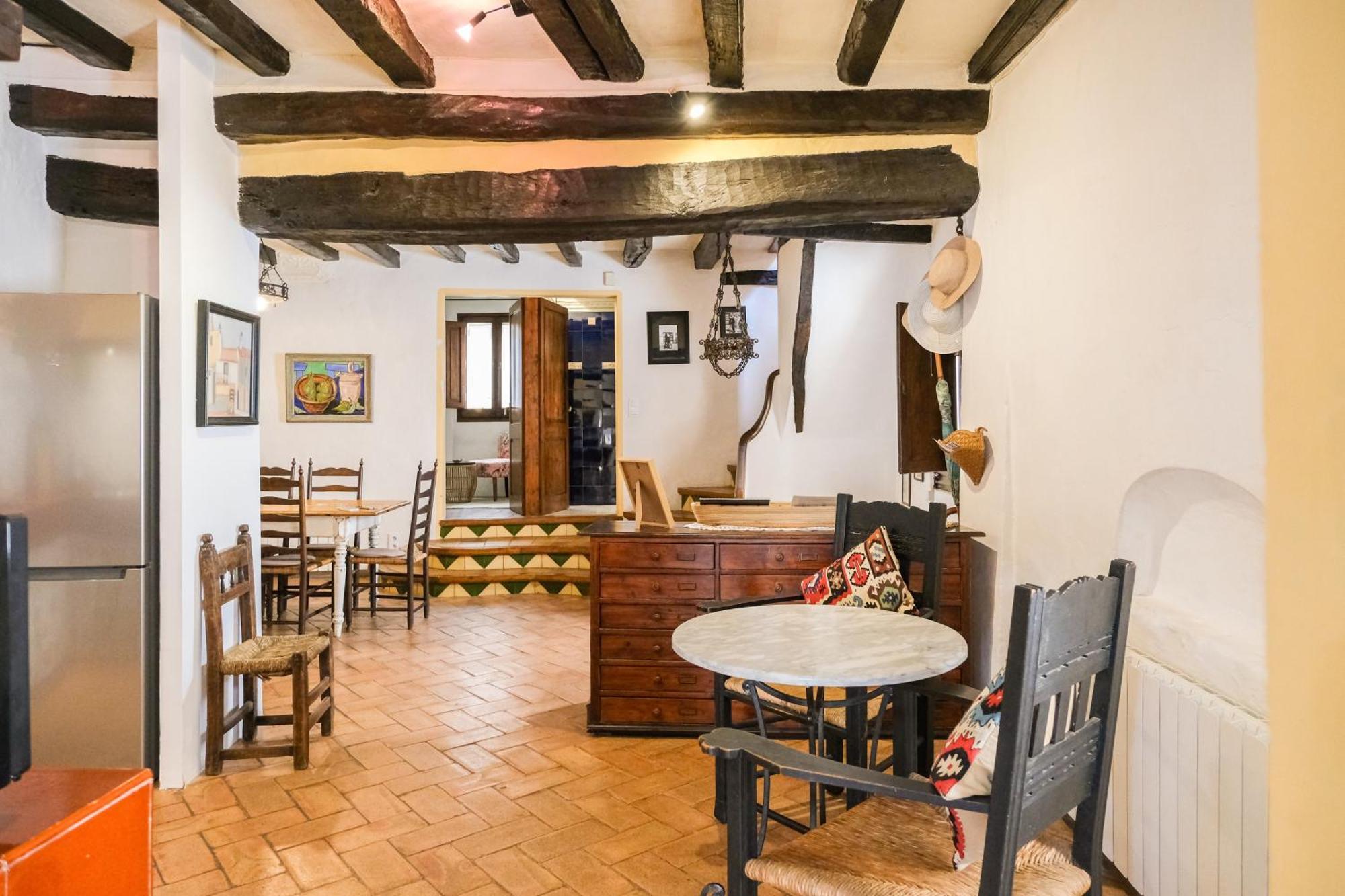 10 Del Pont Alojamiento Con Vistas Panoramicas Besalú Екстериор снимка